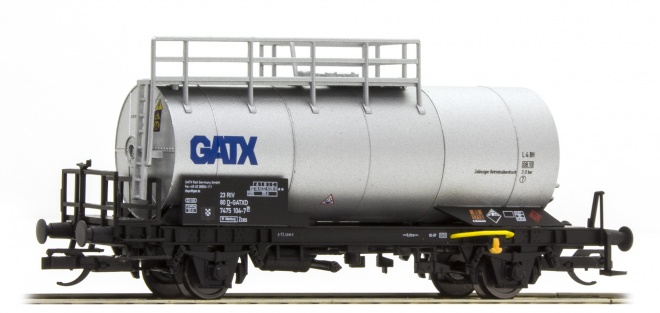 2 axle Tank car GATX<br /><a href='images/pictures/Tillig/217471_c.jpg' target='_blank'>Full size image</a>